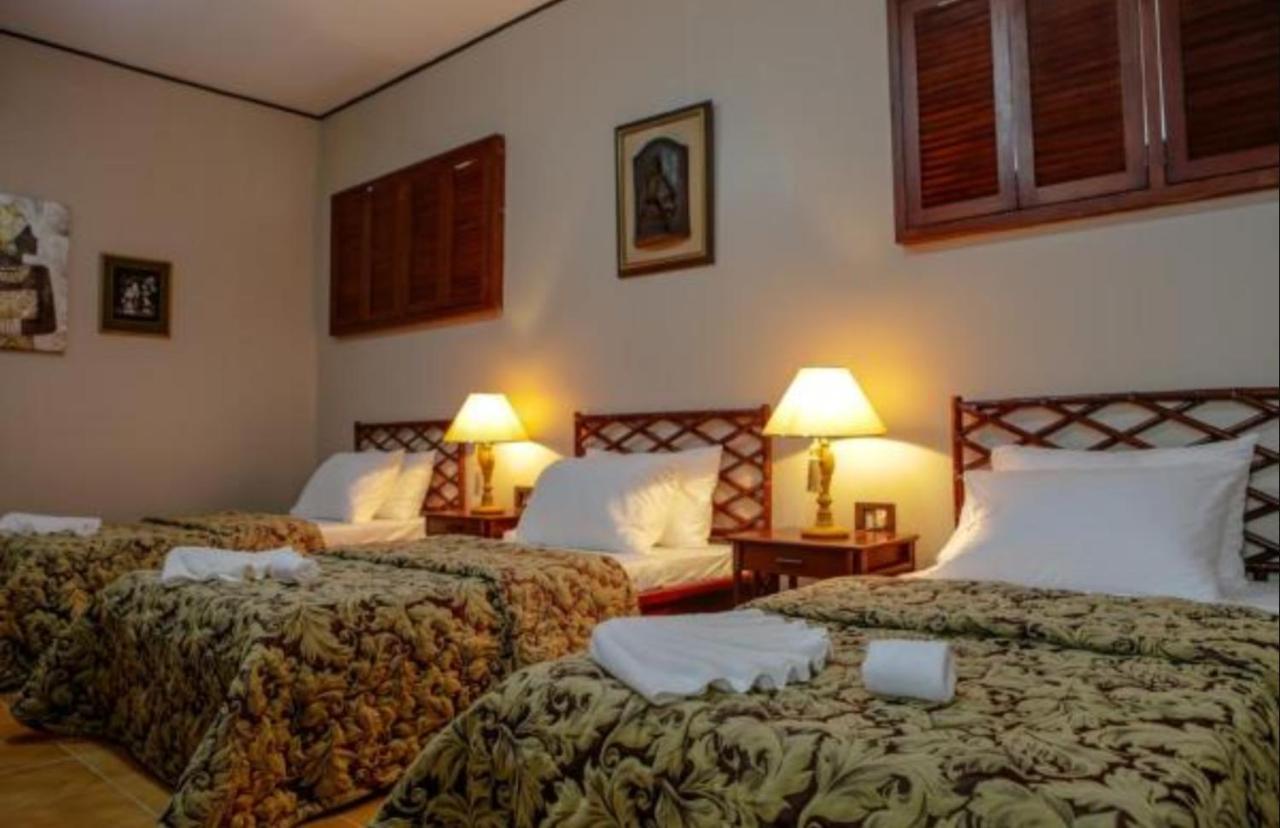 Victoria'S Haven Dumaguete City Exterior foto